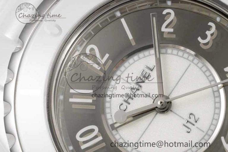 J13 33mm White Ceramic HTF 1:1 Best Edition Mirror Numbers Dial on Bracelet Swiss Quartz NewStyle 10257