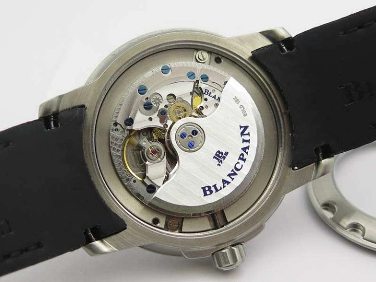 ZeroBulk LEMAN 2850B SS 1:1 Best Edition Black Dial On Black Rubber Strap Cal. 5305