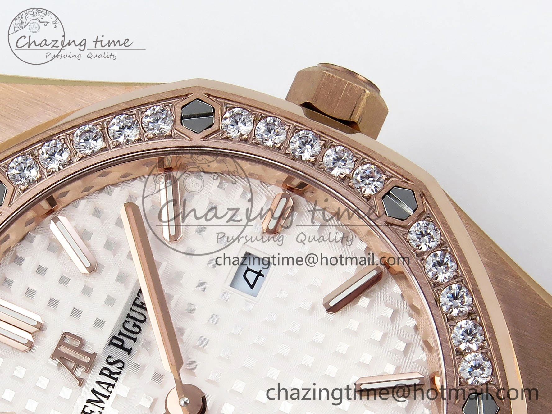 Trendsetting Lady Royal Oak 33mm 67651 Diamonds Bezel RG ZF 1:1 Best Edition White Textured Dial on RG Bracelet RONDA Quartz 4472