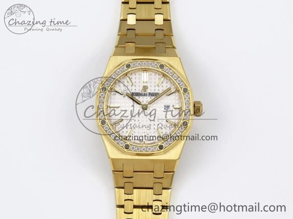 UrbanChic Lady Royal Oak 33mm 67651 Diamonds Bezel YG ZF 1:1 Best Edition White Textured Dial on YG Bracelet RONDA Quartz 4477