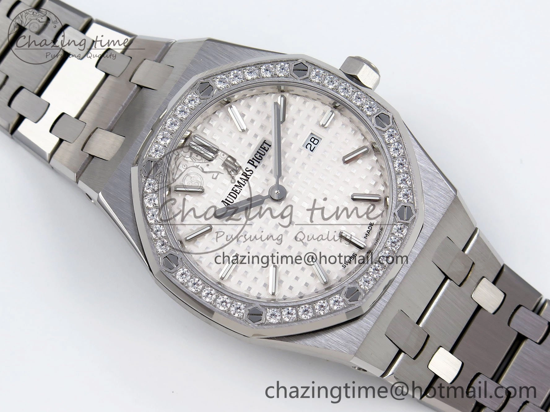 Lady Royal Oak 33mm 67651 Diamonds SS ZF 1:1 Best Edition White Textured Dial on SS Bracelet RONDA Quartz SmoothTexture 4480
