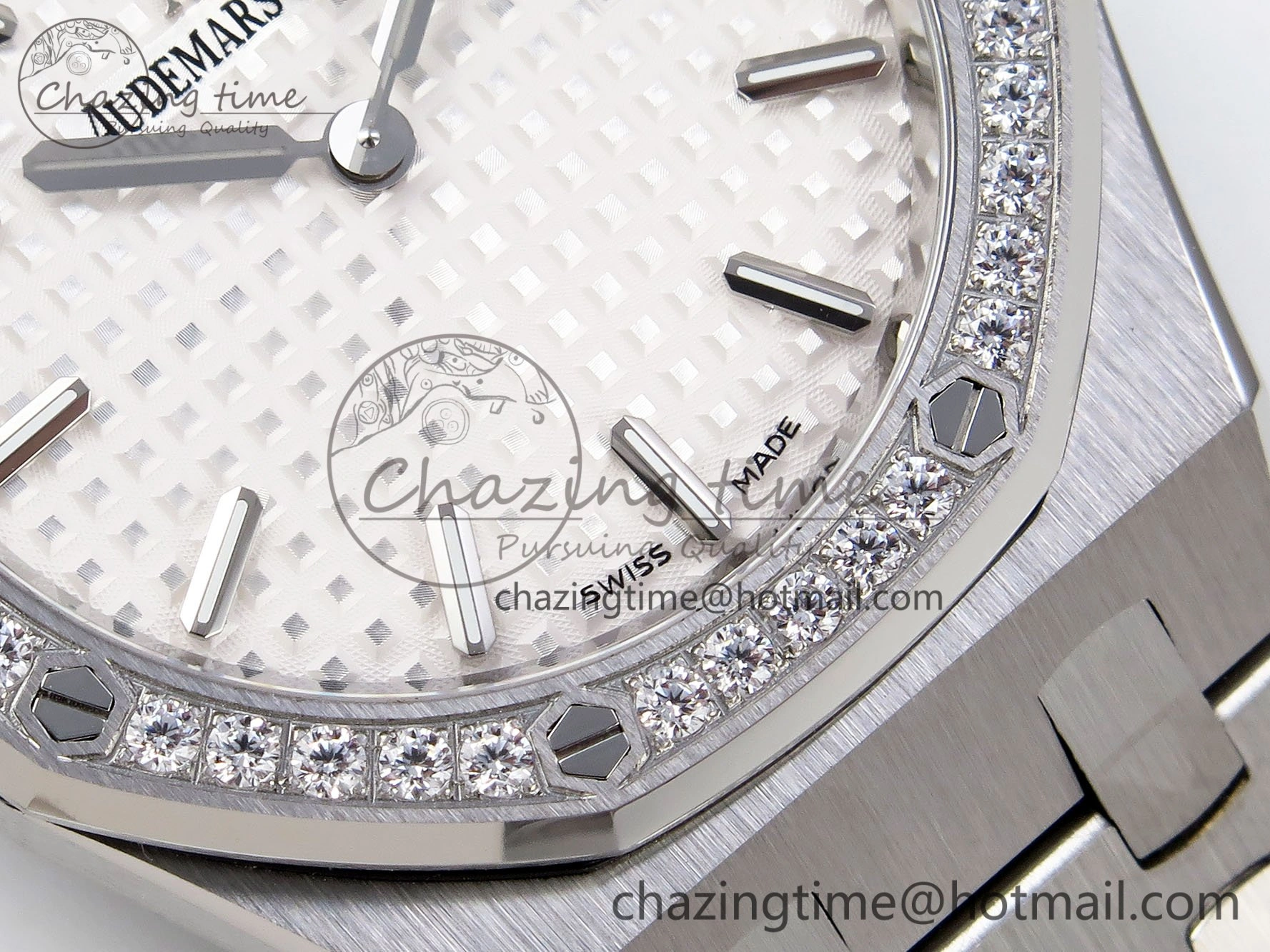 Lady Royal Oak 33mm 67651 Diamonds SS ZF 1:1 Best Edition White Textured Dial on SS Bracelet RONDA Quartz SmoothTexture 4480