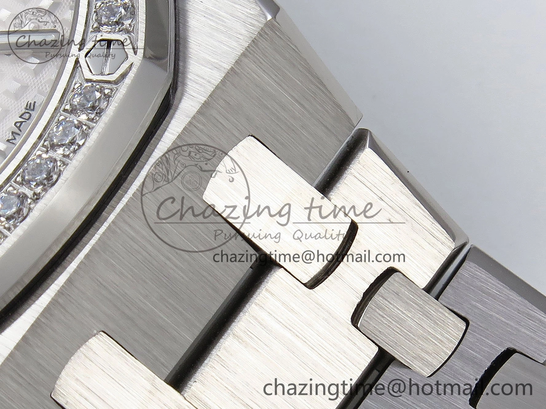 Lady Royal Oak 33mm 67651 Diamonds SS ZF 1:1 Best Edition White Textured Dial on SS Bracelet RONDA Quartz SmoothTexture 4480
