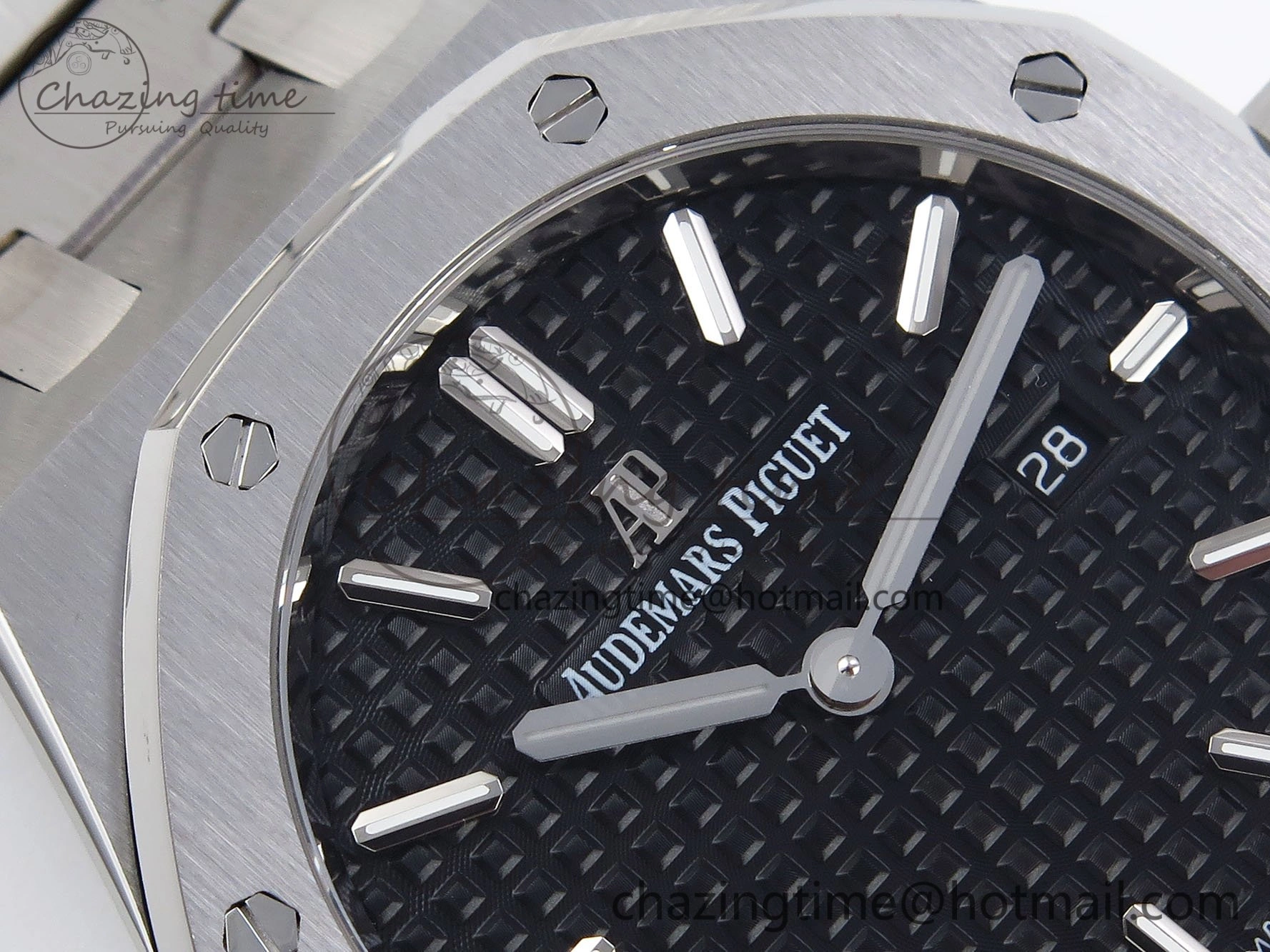 UrbanStyle Lady Royal Oak 33mm 67651 SS ZF 1:1 Best Edition Black Textured Dial on SS Bracelet RONDA Quartz 4487
