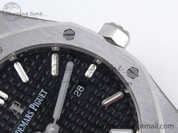 UrbanStyle Lady Royal Oak 33mm 67651 SS ZF 1:1 Best Edition Black Textured Dial on SS Bracelet RONDA Quartz 4487