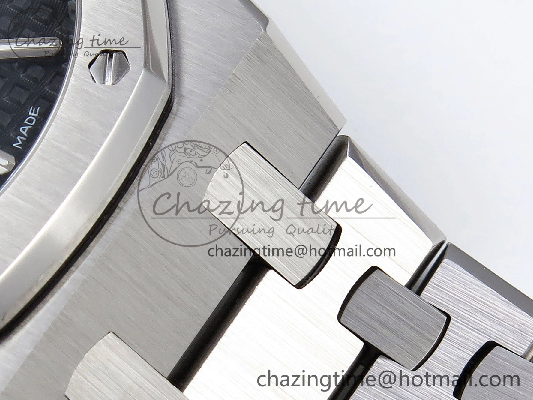 UrbanStyle Lady Royal Oak 33mm 67651 SS ZF 1:1 Best Edition Black Textured Dial on SS Bracelet RONDA Quartz 4487