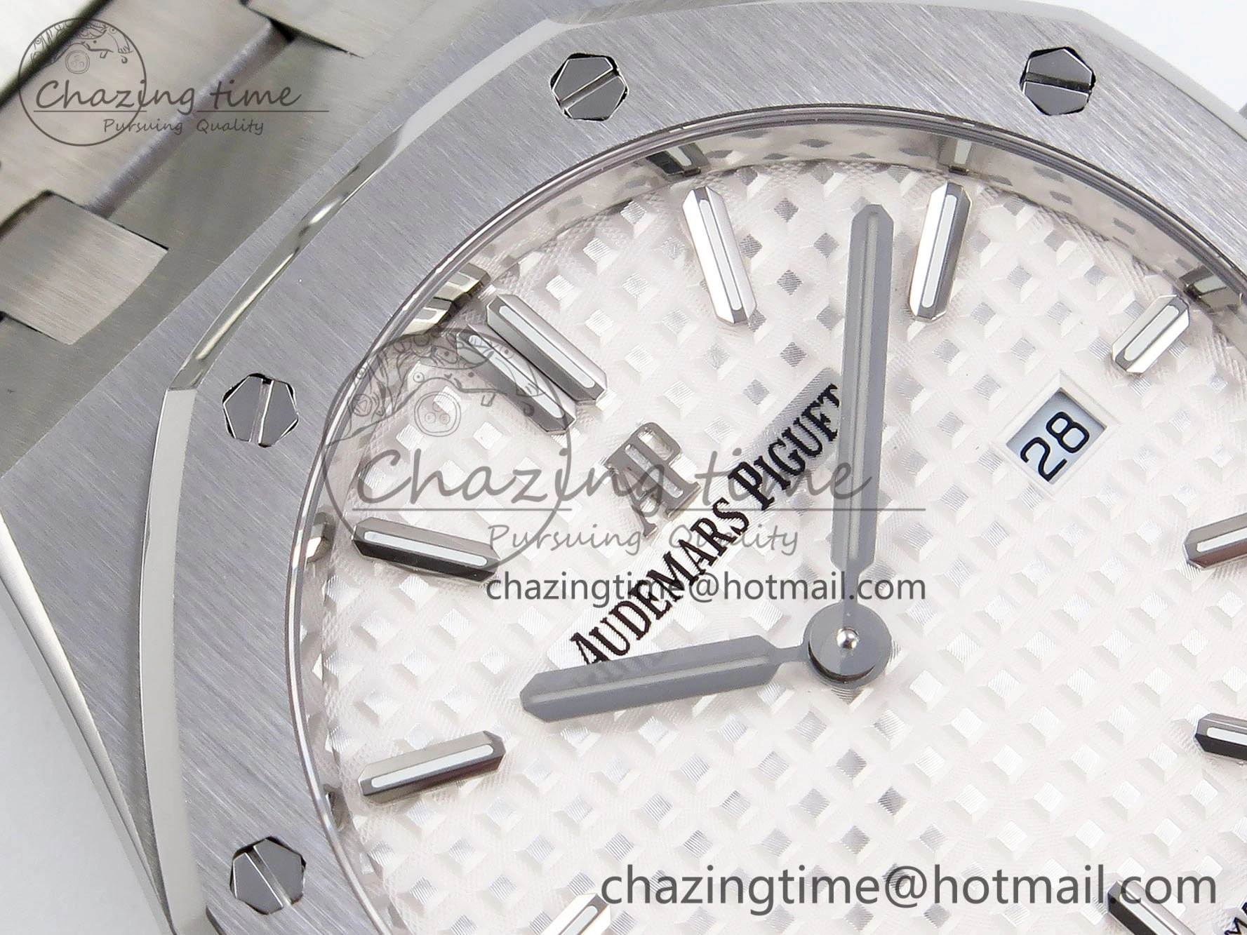 Contemporary Lady Royal Oak 33mm 67651 SS ZF 1:1 Best Edition White Textured Dial on SS Bracelet RONDA Quartz 10090