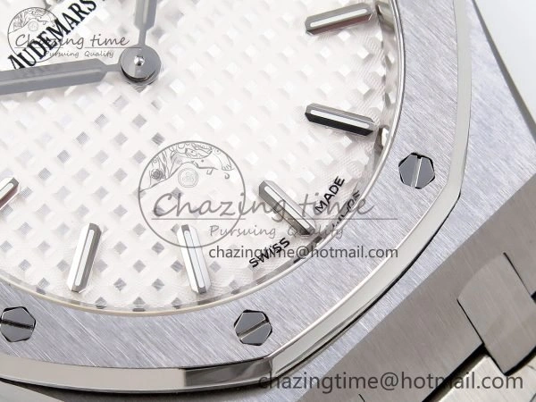 Contemporary Lady Royal Oak 33mm 67651 SS ZF 1:1 Best Edition White Textured Dial on SS Bracelet RONDA Quartz 10090