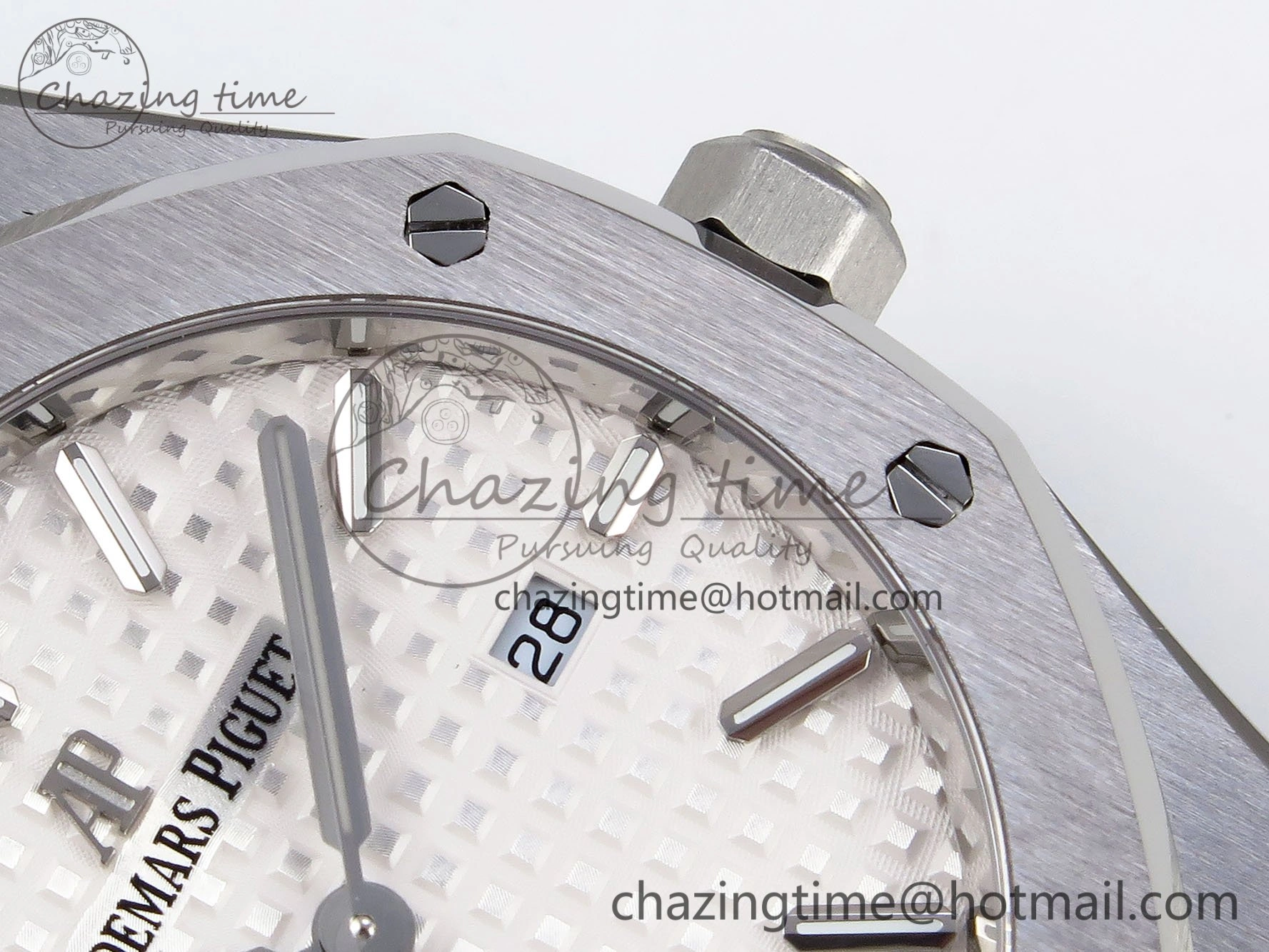 Contemporary Lady Royal Oak 33mm 67651 SS ZF 1:1 Best Edition White Textured Dial on SS Bracelet RONDA Quartz 10090