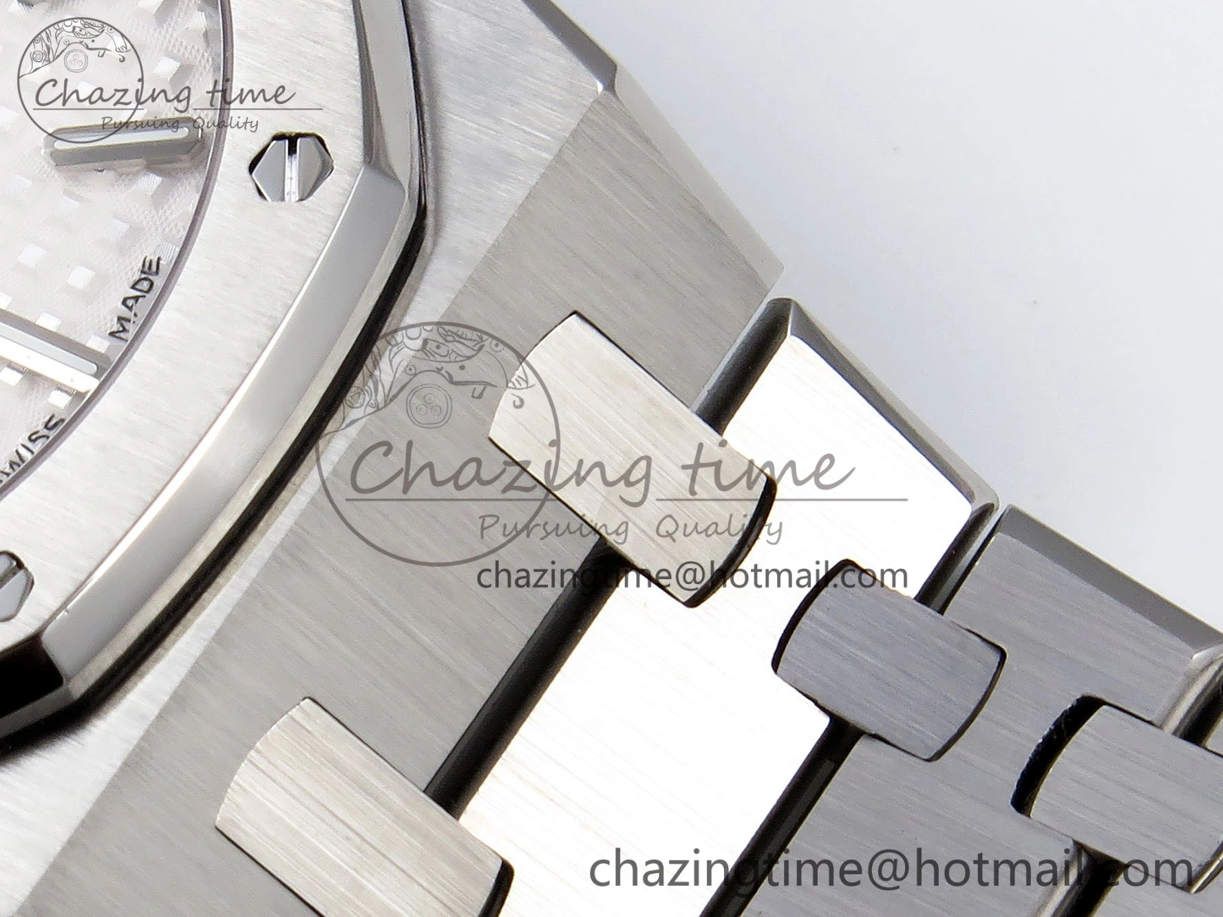 Contemporary Lady Royal Oak 33mm 67651 SS ZF 1:1 Best Edition White Textured Dial on SS Bracelet RONDA Quartz 10090