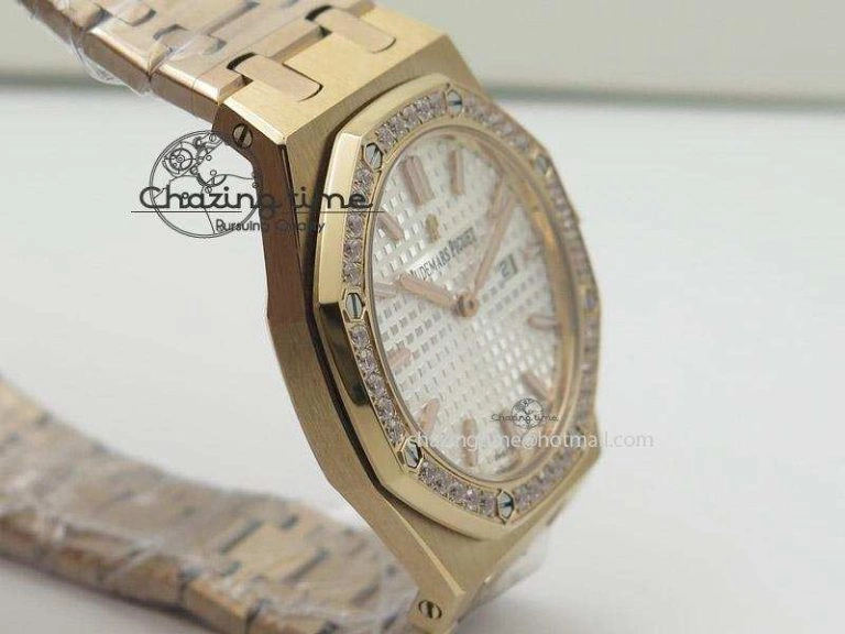 Practical Lady Royal Oak 33mm RG Silver Dial Diamonds Bezel on RG Bracelet RONDA Quartz 5133