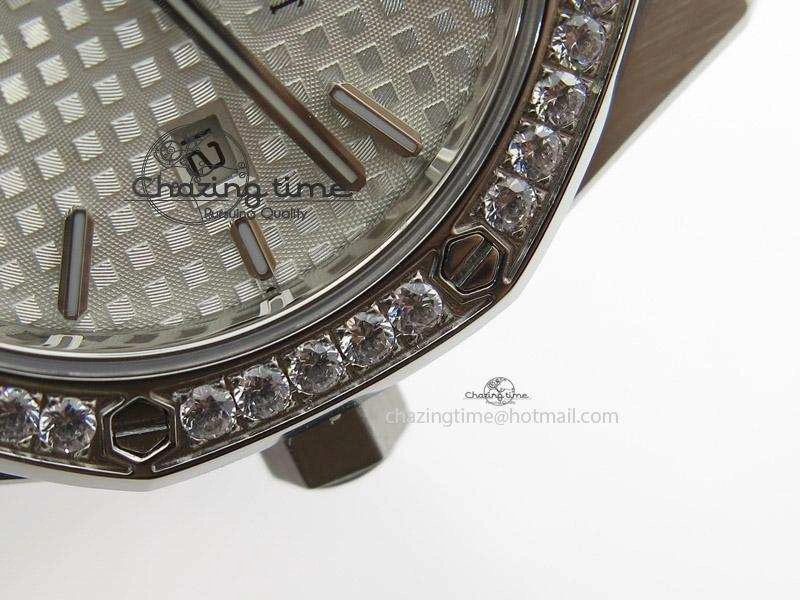 Lady Royal Oak 33mm SS White Textured Dial Diamonds Bezel on bracelet RONDA Quartz Trendy 5142