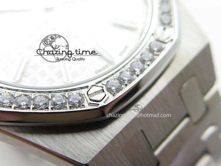 Lady Royal Oak 33mm SS White Textured Dial Diamonds Bezel on bracelet RONDA Quartz Trendy 5142