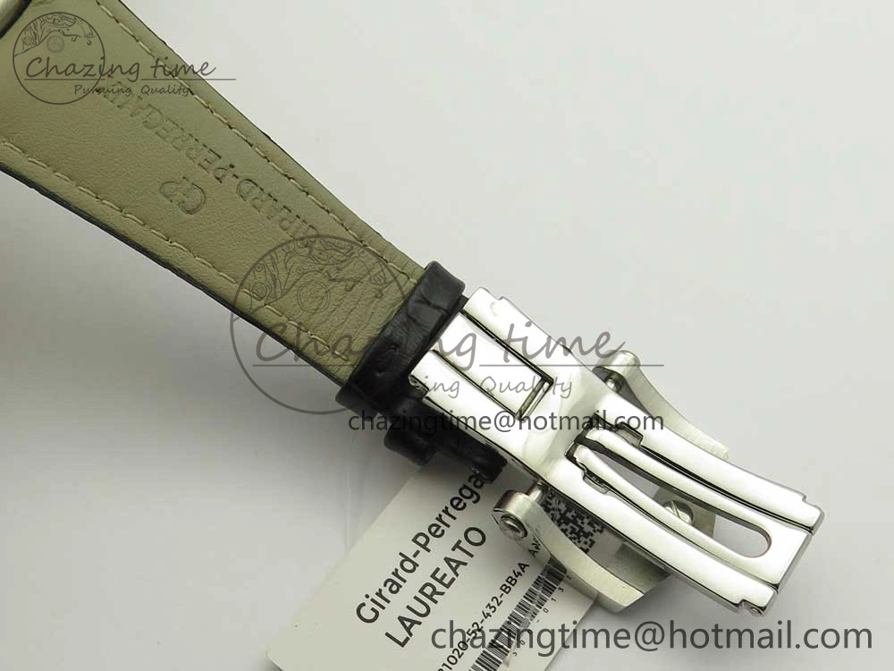 Affordable Laureato Chronograph 42mm SS TWA White Black Dial on Black Leather Strap A 6606