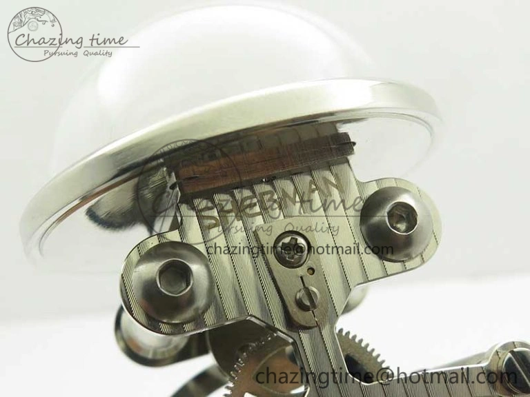 MB&F Sherman ‘Happy Robot’ Clock By ZF FlexibleFit 7603