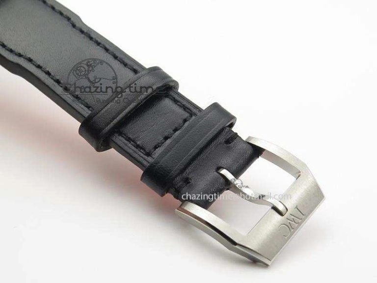 Mark XVIII IW327001 V6F Best Edition Black Dial On Black Leather Strap A Youthful 7307