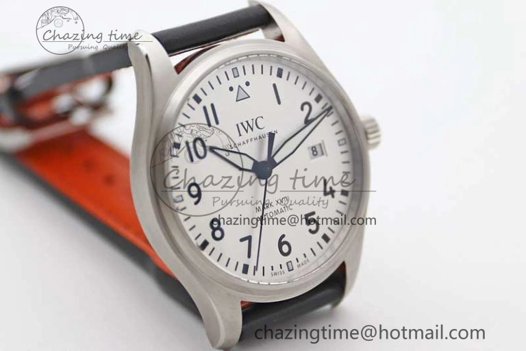 Refined Mark XVIII IW327012 SS M+F 1:1 Best Edition White Dial on Black Leather Strap A 7054