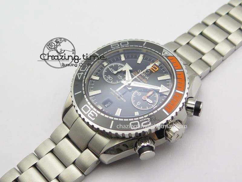 UrbanChic Master Chronometer 45mm SS JHF Black Dial On SS Bracelet A 8248