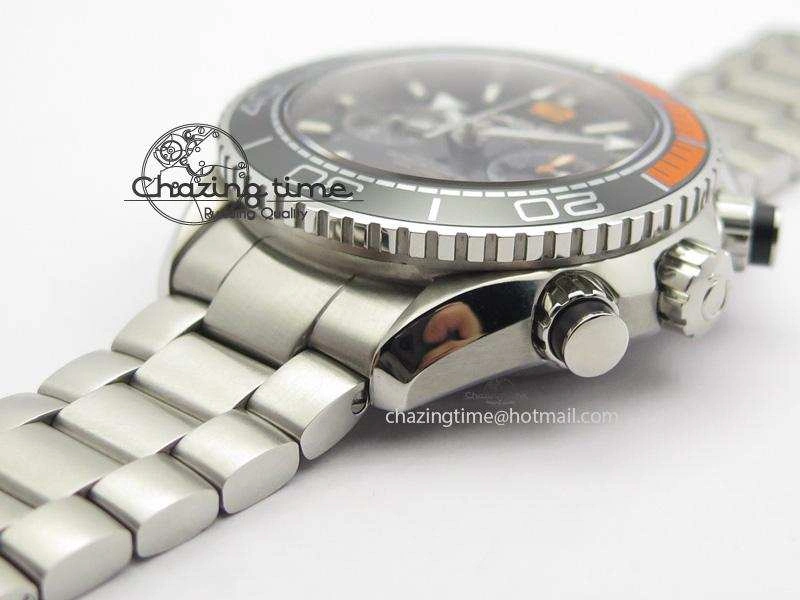 UrbanChic Master Chronometer 45mm SS JHF Black Dial On SS Bracelet A 8248