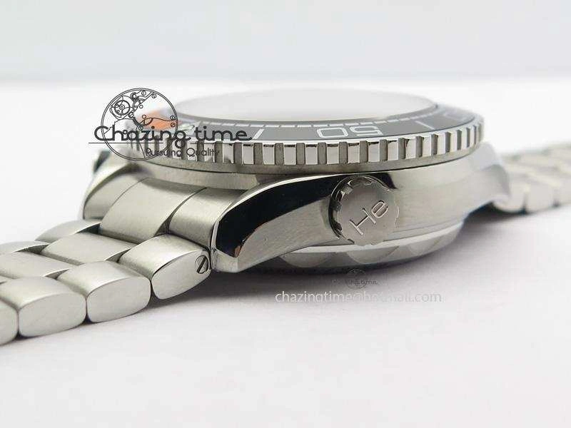 UrbanChic Master Chronometer 45mm SS JHF Black Dial On SS Bracelet A 8248