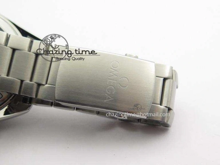 UrbanChic Master Chronometer 45mm SS JHF Black Dial On SS Bracelet A 8248