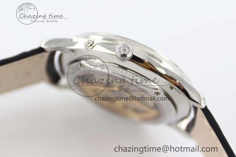 Master Ultra Thin Moon 1368420 SS Q8F 1:1 Best Edition White Dial on Black Leather Strap A Durable 7436