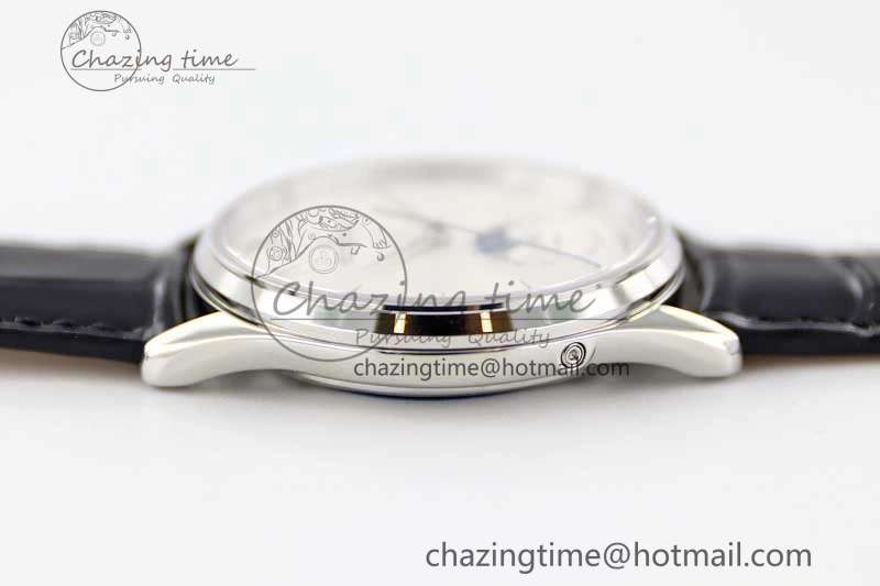 Master Ultra Thin Moon 1368420 SS Q8F 1:1 Best Edition White Dial on Black Leather Strap A Durable 7436
