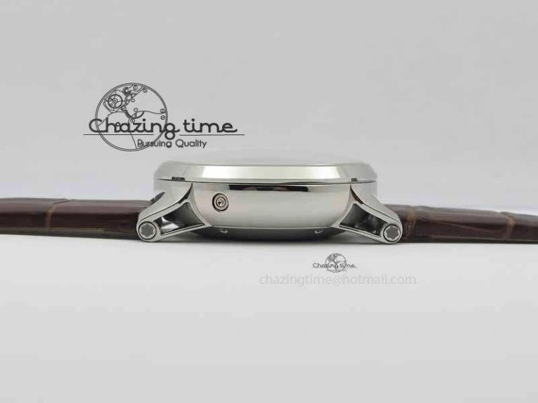 Montblanc Timewalker Chrono SS White Dial RG Numerals On Leather Strap A ZipUp 7621