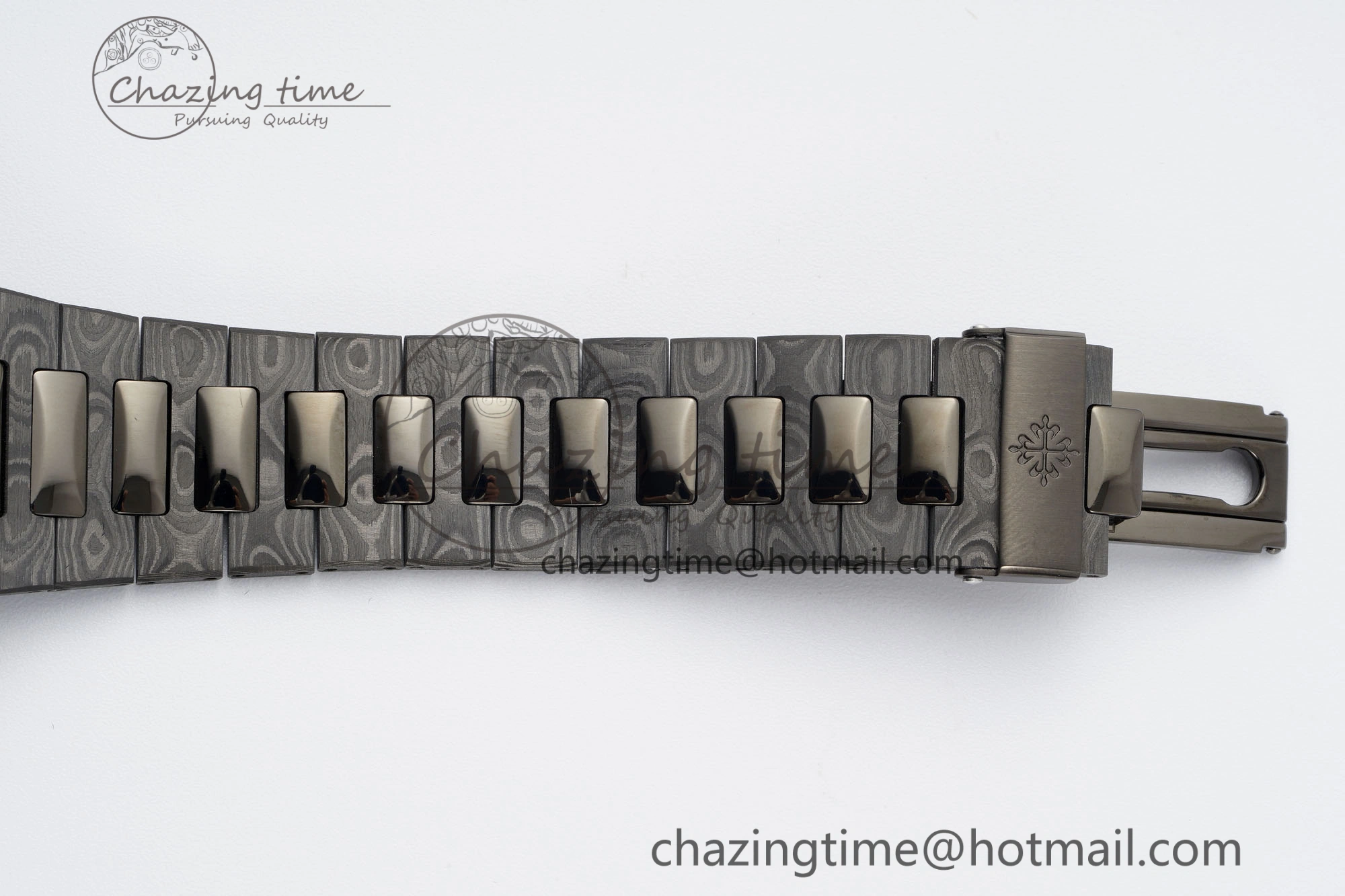 Sporty Nautilus 5711 DIW Carbon DIWF 1:1 Best Edition Black Textured Dial on Carbon PVD Bracelet 324CS 8826
