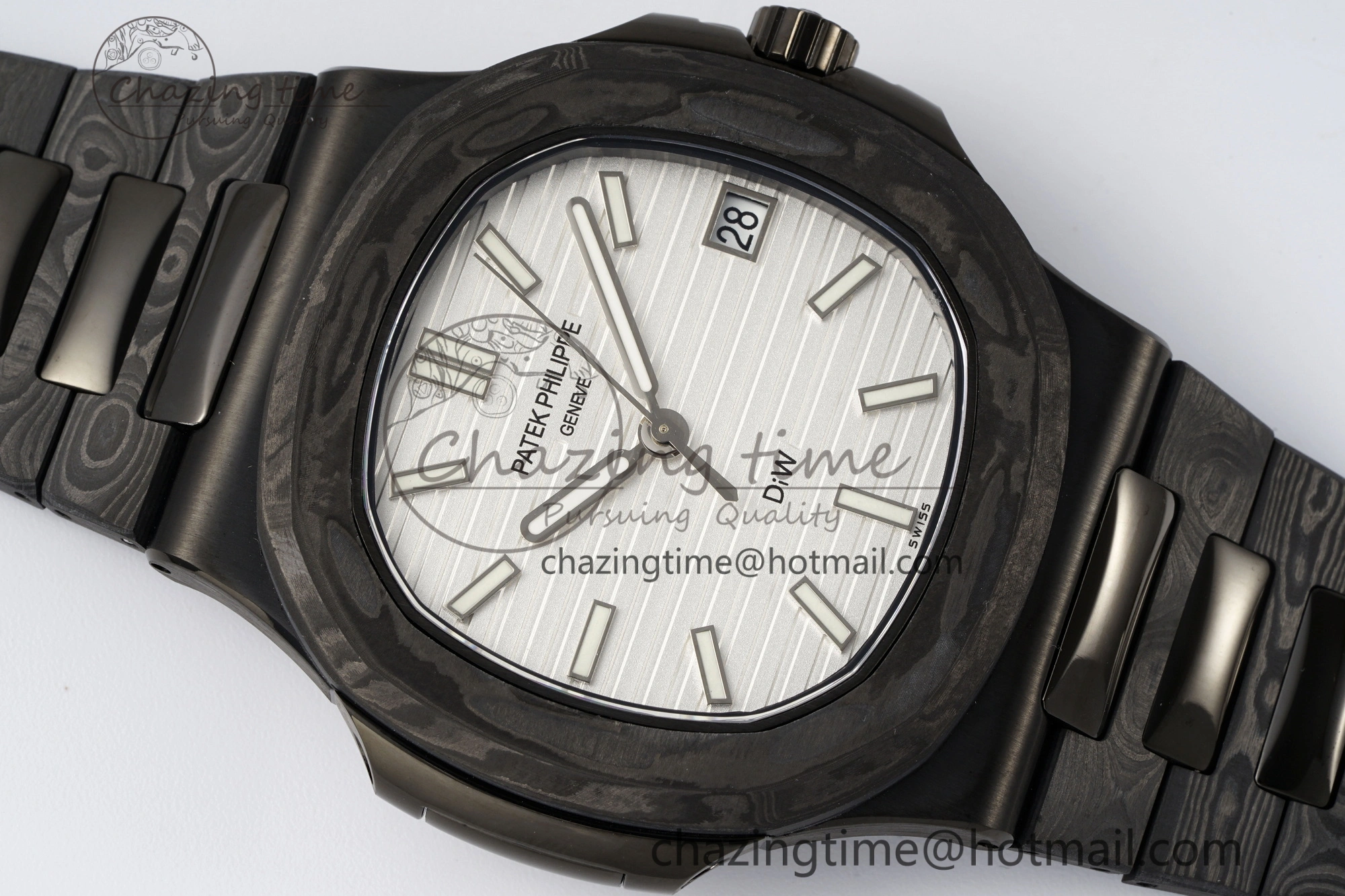Nautilus 5711 DIW Carbon DIWF 1:1 Best Edition White Dial on Carbon PVD Bracelet 324CS Sophisticated 8796