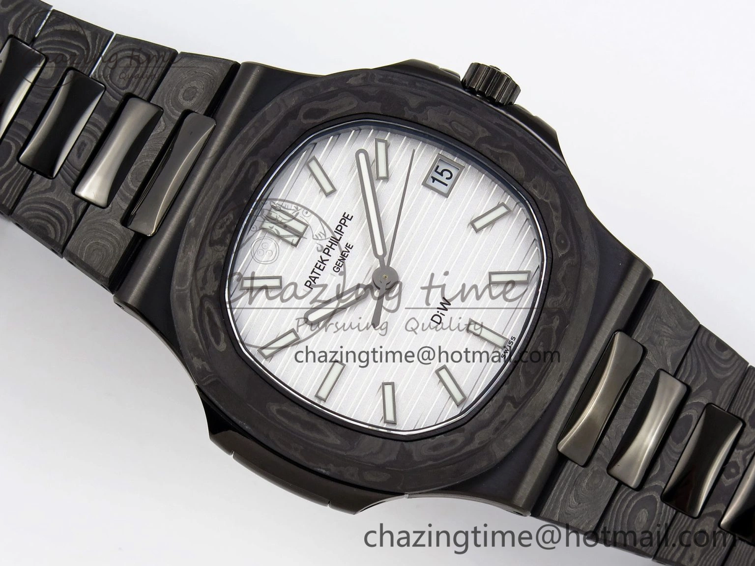 Nautilus 5711 DIW Carbon DIWF 1:1 Best Edition White Textured Dial on Carbon PVD Bracelet 324CS Stretchable 8792