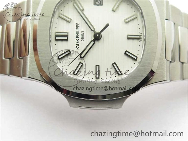 ZipUp Nautilus 5711 1A 3KF 1:1 Best Edition White Textured Dial on SS Bracelet A324 Super Clone V 8882