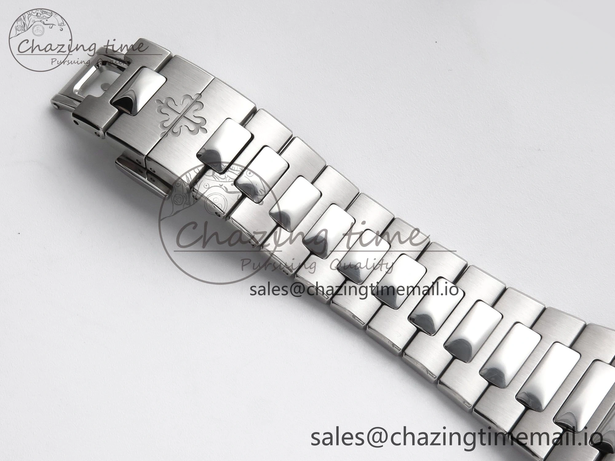 Nautilus 5712 SS OMEF 1:1 Best Edition Blue Dial on SS Bracelet A240 Super Clone Flexible 8677