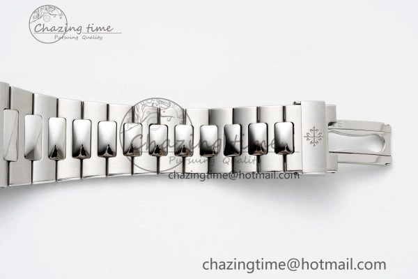 Nautilus 5712 SS PPF 1:1 Best Edition Blue Dial on SS Bracelet A240 Super Clone V Sophisticated 8827