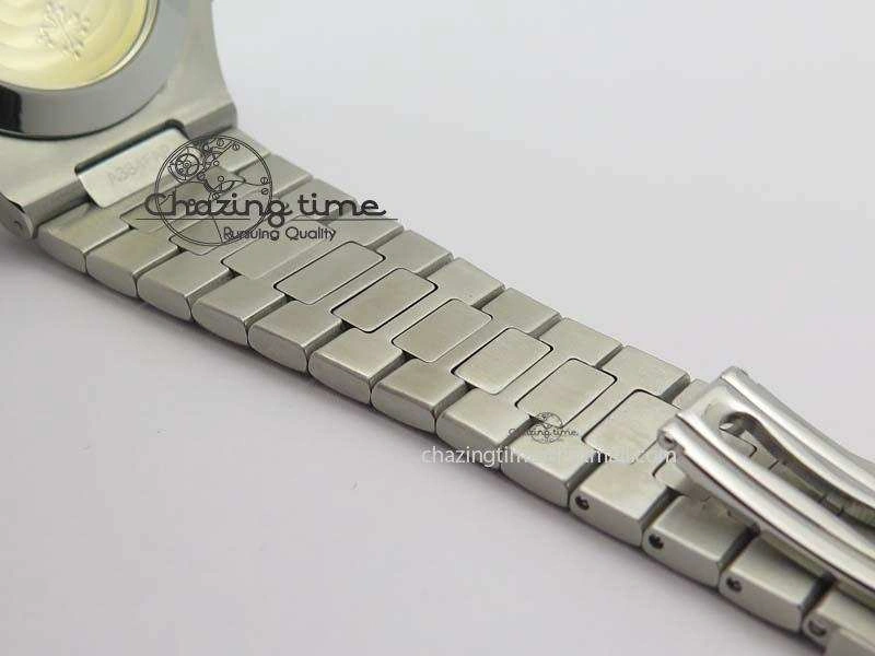 Nautilus 5726 Complicated SS Blue Textured Dial On SS Bracelet A Comfortable 9075