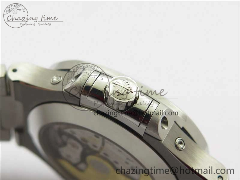 Nautilus 5726 Complicated SS GRF 1:1 Best Edition White Textured Dial on SS Bracelet A324 V Breathable 8875
