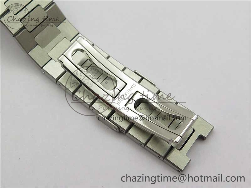 Nautilus 5726 Complicated SS GRF 1:1 Best Edition White Textured Dial on SS Bracelet A324 V Breathable 8875