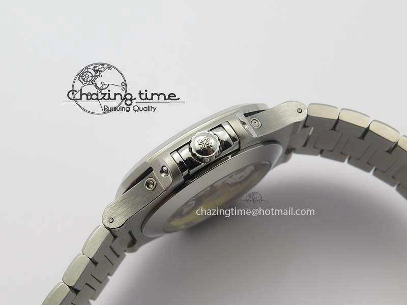 Nautilus 5726 Complicated SS Gray Textured Dial On SS Bracelet A Breathable 9070