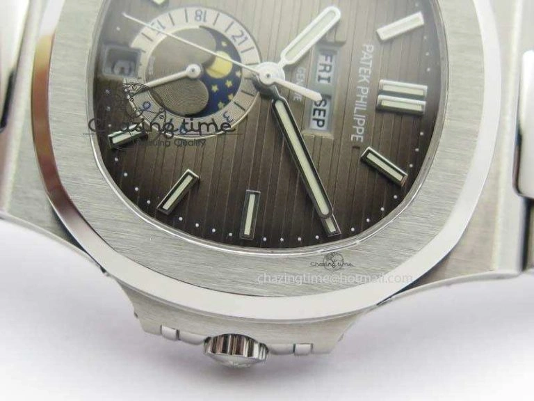 Nautilus 5726 Complicated SS Gray Textured Dial On SS Bracelet A Breathable 9070