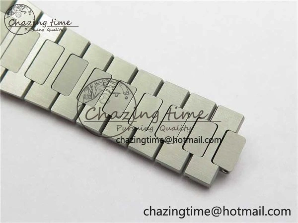 Nautilus 5726 Full Function SS PPF 1:1 Best Edition Gray Dial on SS Bracelet A ZeroBulk 8851