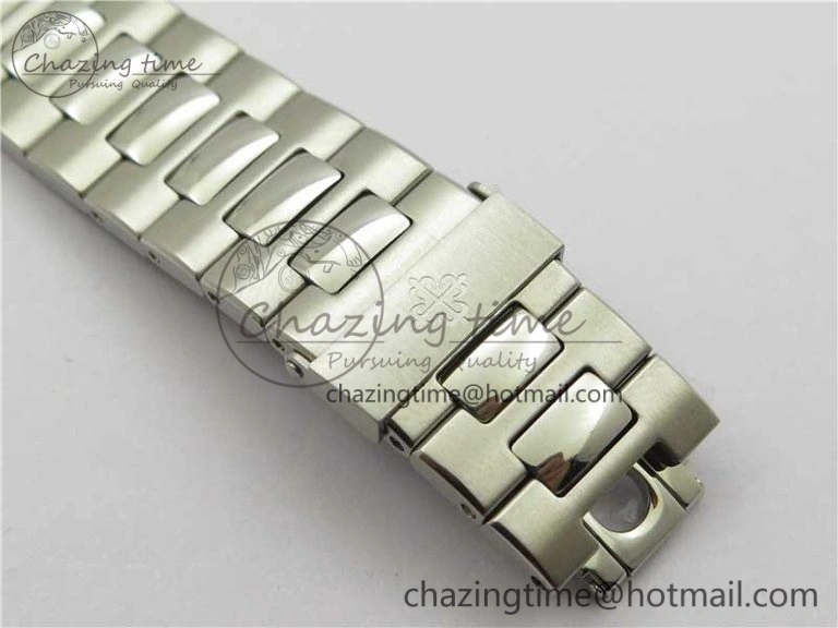 Nautilus 5726 SS V9F Best Edition Blue Dial Working Annual Calendar SS BRACELET A.324 V Sleek 8891