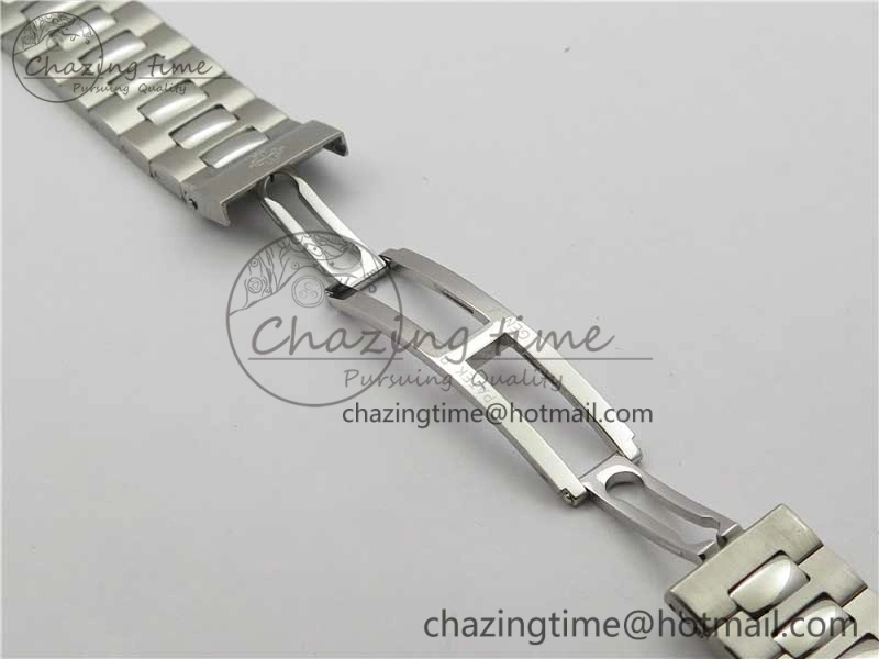 Attractive Nautilus 5726 V9F Best Edition Black Dial Working Annual Calendar SS Bracelet A. 8929