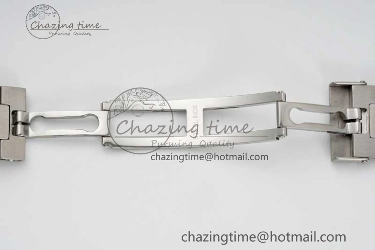 Nautilus 5740 SS GRF Best Edition Gray Dial Diamonds Bezel on SS Bracelet A Packable 8836