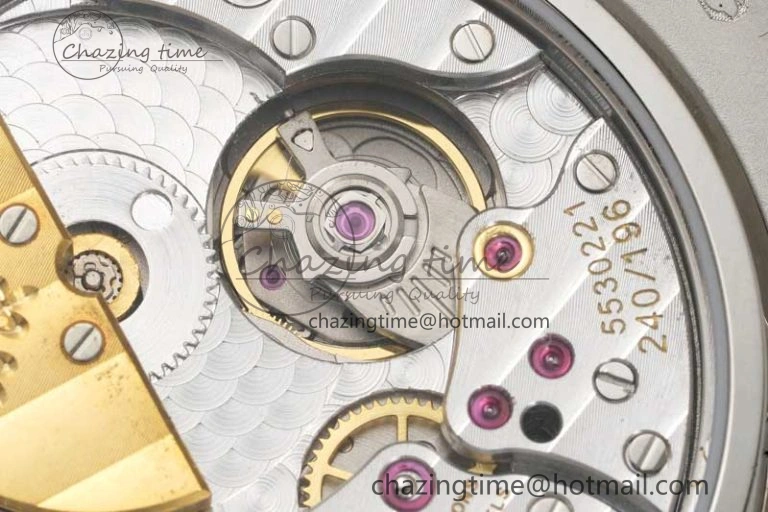 Nautilus 5740 SS GRF Best Edition Gray Dial Diamonds Bezel on SS Bracelet A Packable 8836