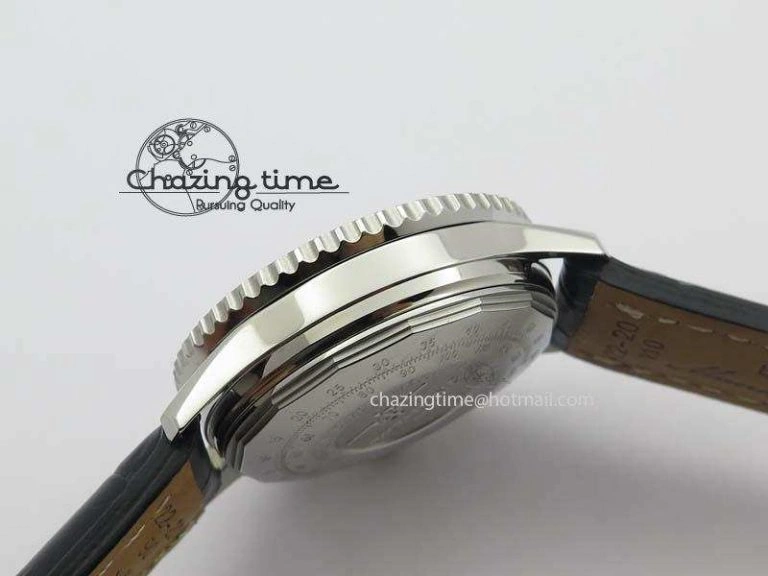 Modern Navitimer 01 SS Gray Dial On Black Leather Strap A 5769