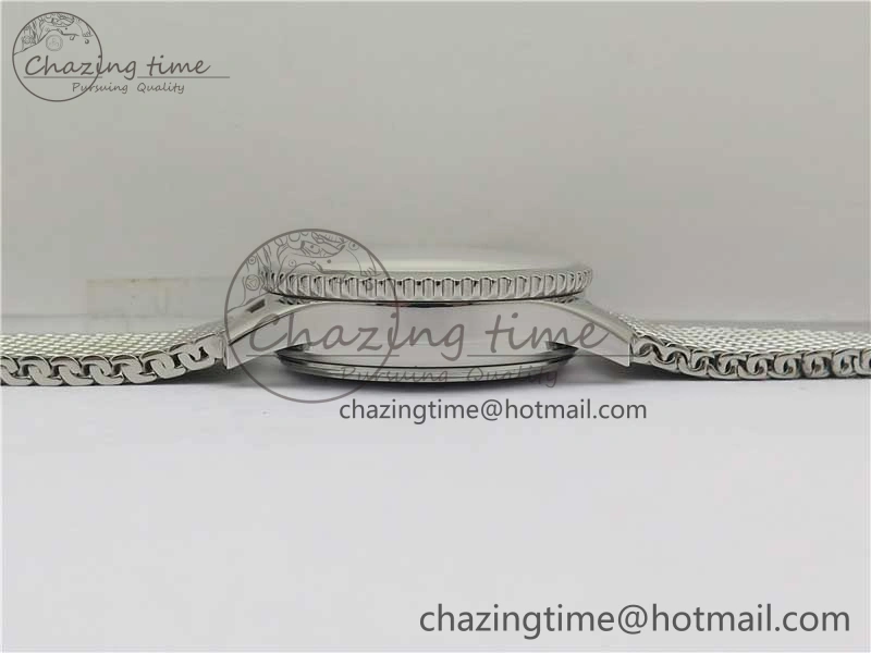 Sleek Navitimer 1 41mm SS B50 White Dial on SS Bracelet A 5540