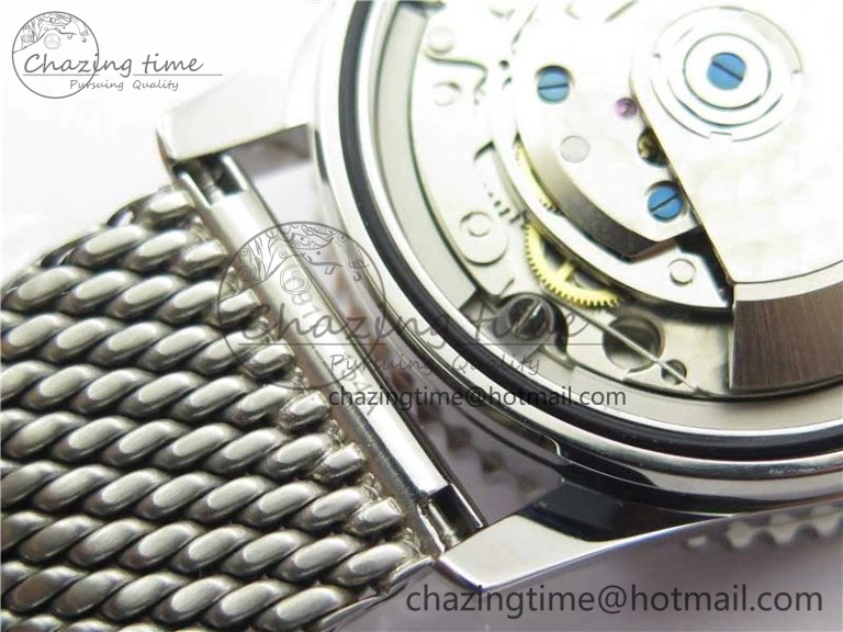 Sleek Navitimer 1 41mm SS B50 White Dial on SS Bracelet A 5540