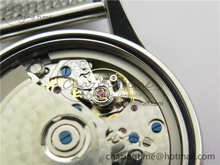 Sleek Navitimer 1 41mm SS B50 White Dial on SS Bracelet A 5540