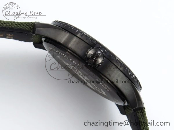 Navitimer 8 Automatic 41mm PVD TF 1:1 Best Edition Green Dial on Green Nylon Strap A Classic 5518