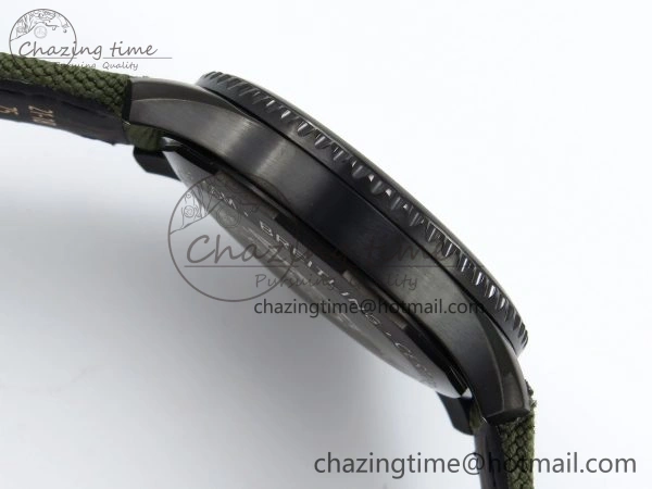 Navitimer 8 Automatic 41mm PVD TF 1:1 Best Edition Green Dial on Green Nylon Strap A Classic 5518